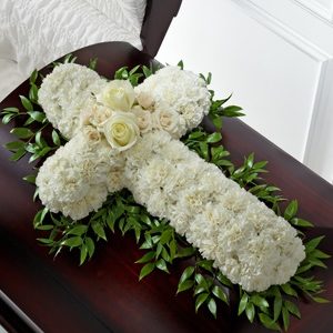 The FTD® Peaceful Memories™ Casket Spray